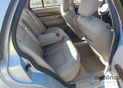 2009 Mercury Grand Marquis Ls (Fleet Only) from USA, damaged, VIN 2MEHM75V59X610431